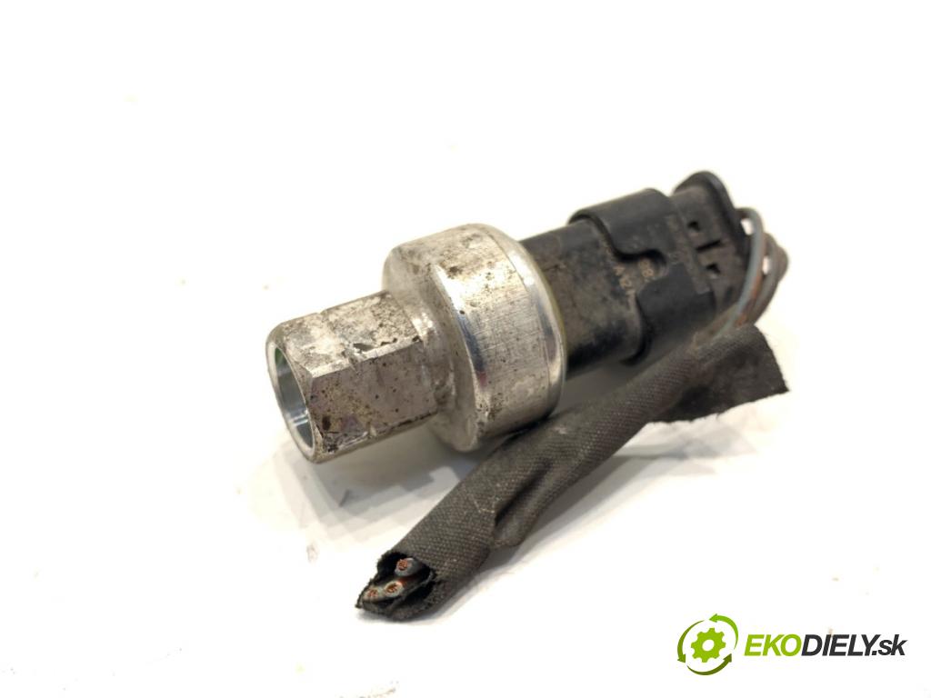 JEEP GRAND CHEROKEE WK SUV 2014 184 kW 3.0 CRD V6 4x4 2987 snímač klimatizace 68156982AA (Snímač klimatizace)