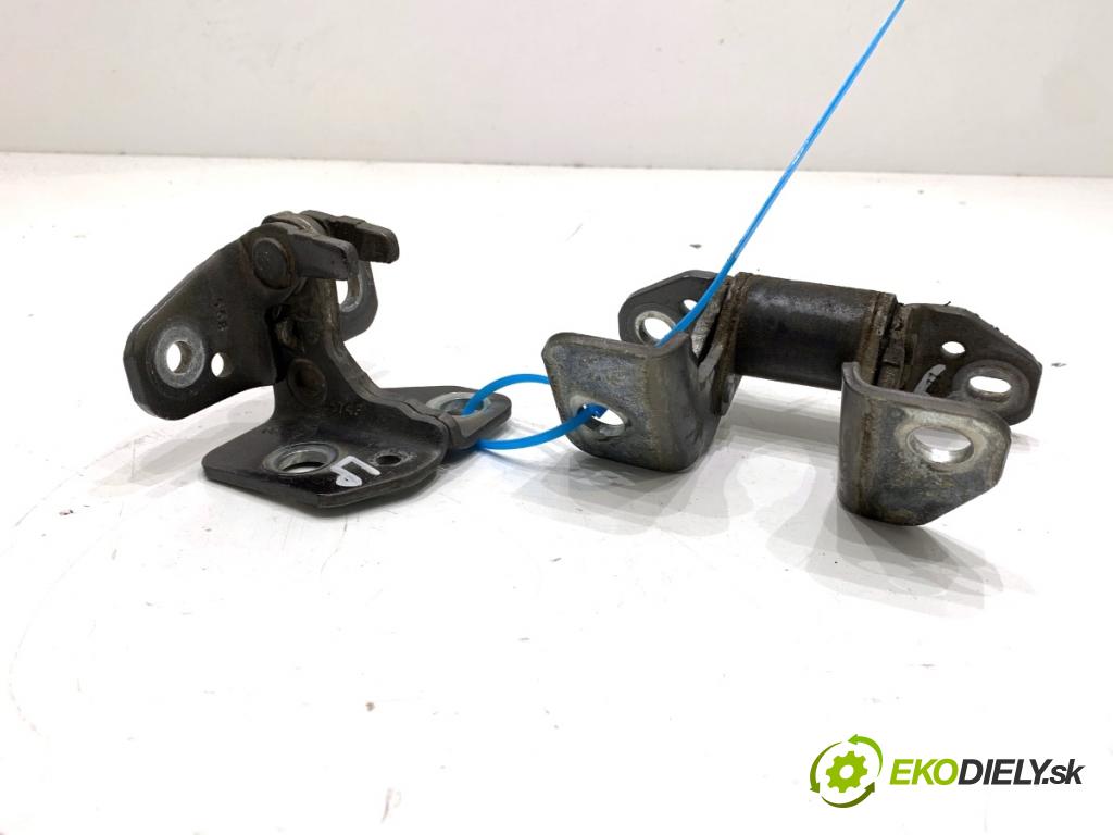 JEEP GRAND CHEROKEE WK SUV 2014 184 kW 3.0 CRD V6 4x4 2987 závěs dveře levý přední část 