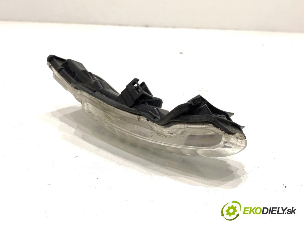 JEEP GRAND CHEROKEE WK SUV 2014 184 kW 3.0 CRD V6 4x4 2987 Smerovka zrkadla pravy