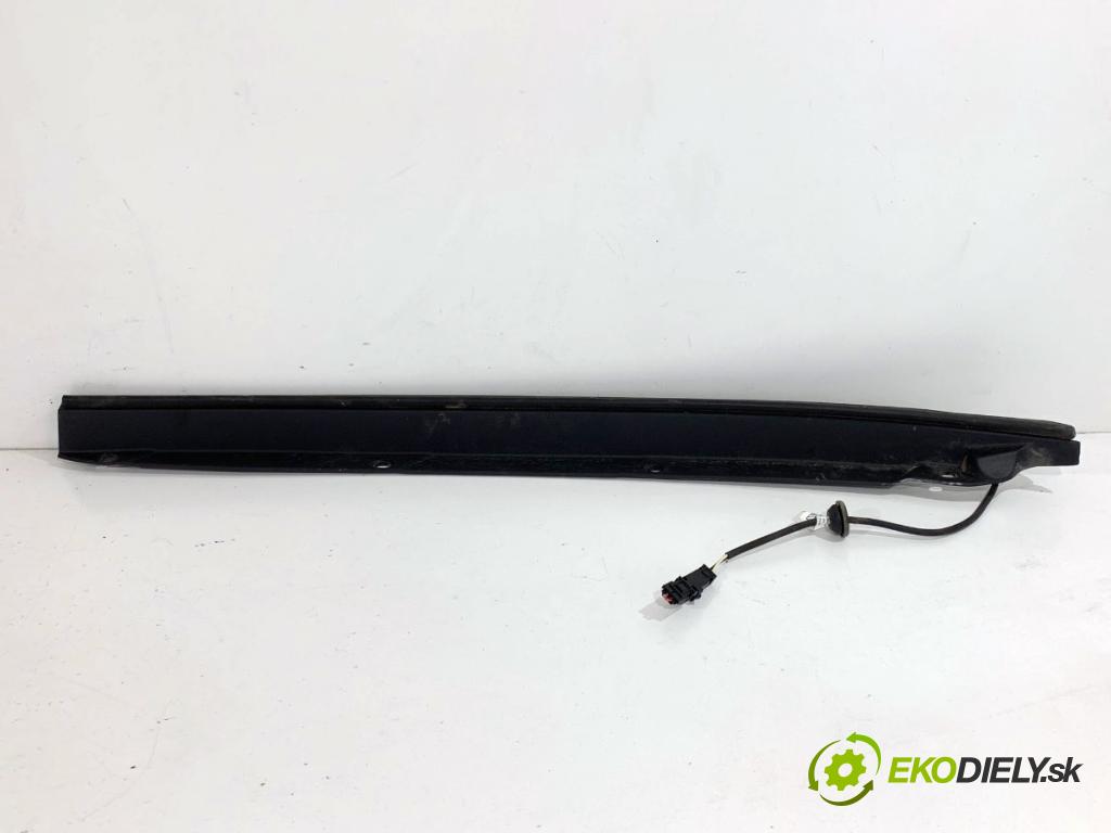 JEEP GRAND CHEROKEE WK SUV 2014 184 kW 3.0 CRD V6 4x4 2987 Snímač zamok dverí zadný ľavy 68165049