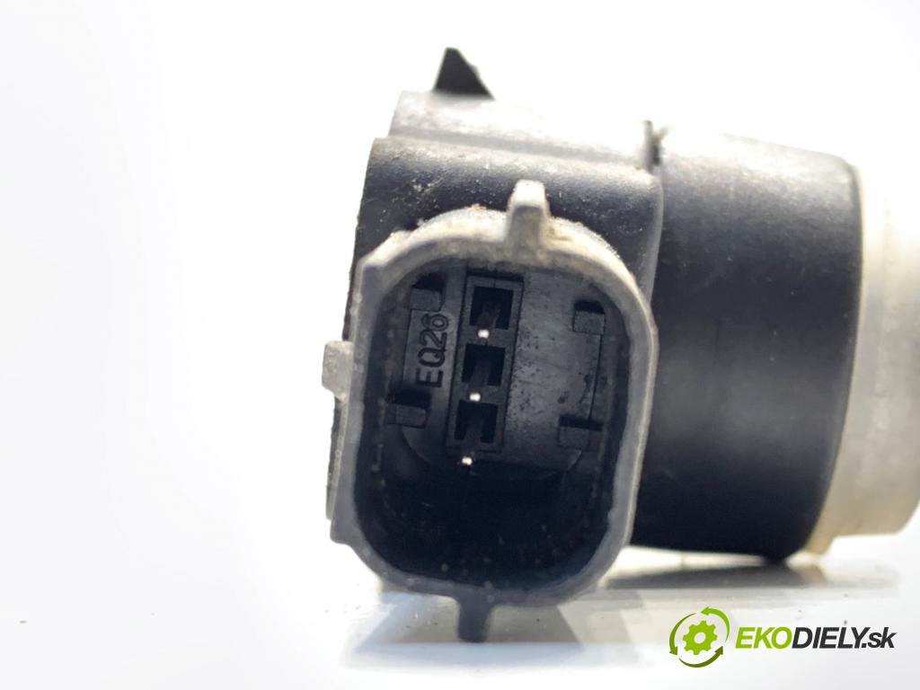 JEEP GRAND CHEROKEE WK SUV 2014 184 kW 3.0 CRD V6 4x4 2987 Snímač PDC 0263013874