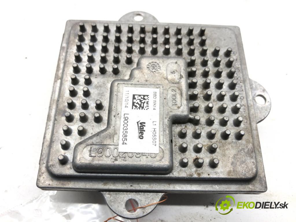 JEEP GRAND CHEROKEE WK SUV 2014 184 kW 3.0 CRD V6 4x4 2987 Menič XENON L90035854 (Riadiaca jednotka xenónu)