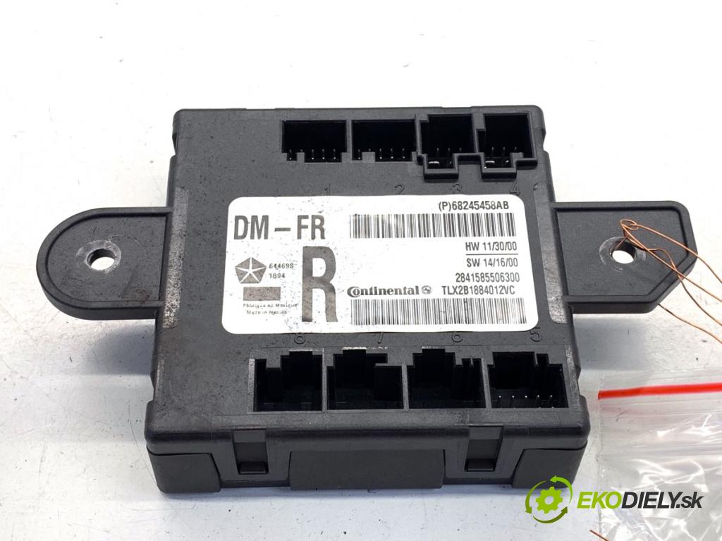 JEEP GRAND CHEROKEE WK SUV 2014 184 kW 3.0 CRD V6 4x4 2987 modul dveře přední část pravý 68245458AB