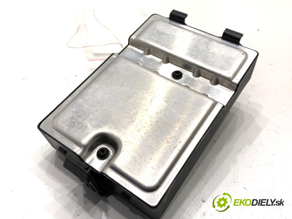 JEEP GRAND CHEROKEE WK SUV 2014 184 kW 3.0 CRD V6 4x4 2987 Modul sedačky 68217268AB