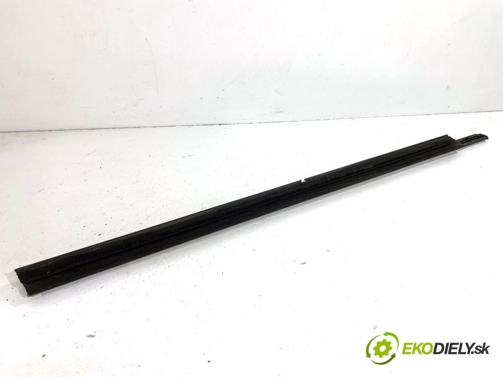 JEEP GRAND CHEROKEE WK SUV 2014 184 kW 3.0 CRD V6 4x4 2987 Lišta Sbírání: predný ľavy 55399291AE