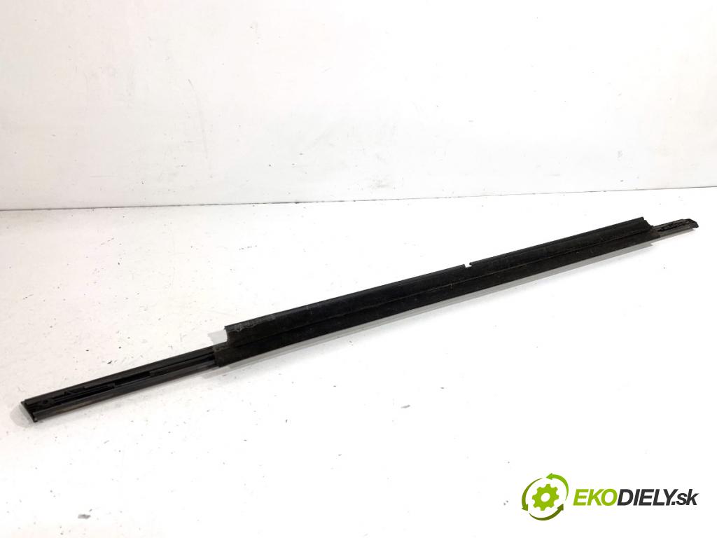 JEEP GRAND CHEROKEE WK SUV 2014 184 kW 3.0 CRD V6 4x4 2987 Lišta Sbírání: zad pravy 55399292AE