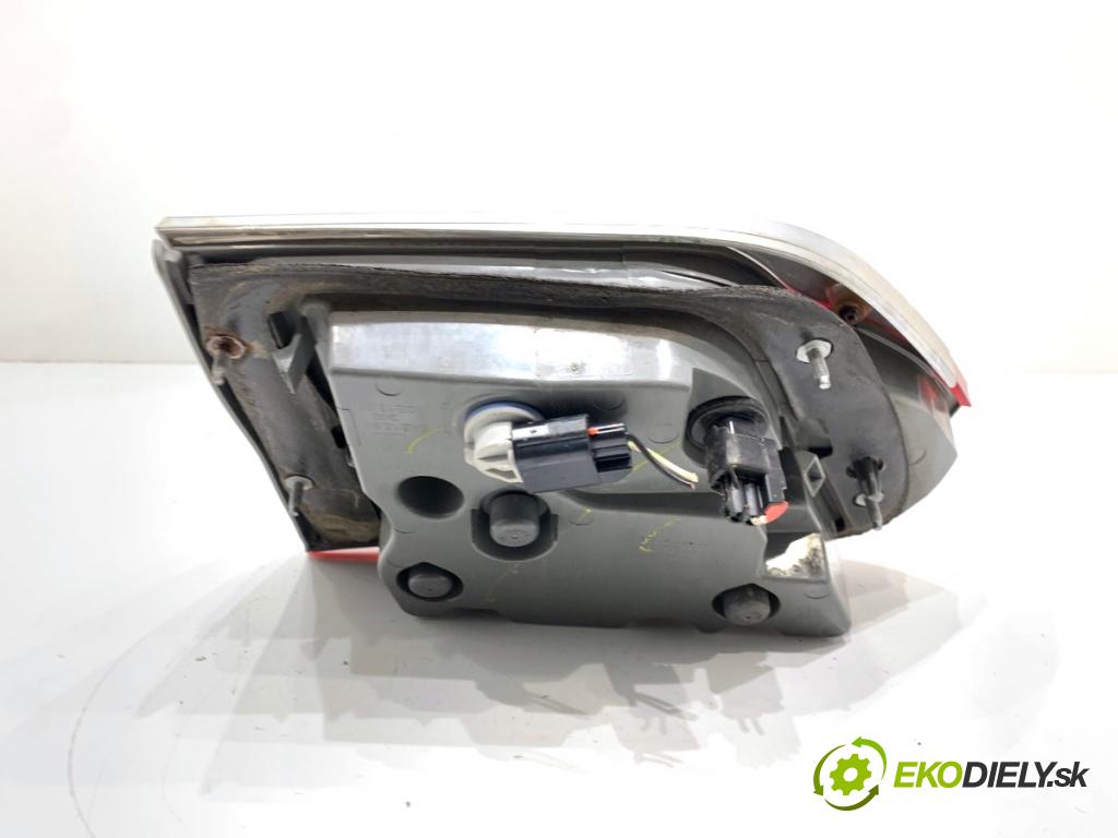 JEEP GRAND CHEROKEE WK SUV 2014 184 kW 3.0 CRD V6 4x4 2987 Svetlo zad ľavá strana vnútorná P68110047AC (Kľučka dverí ostatné)