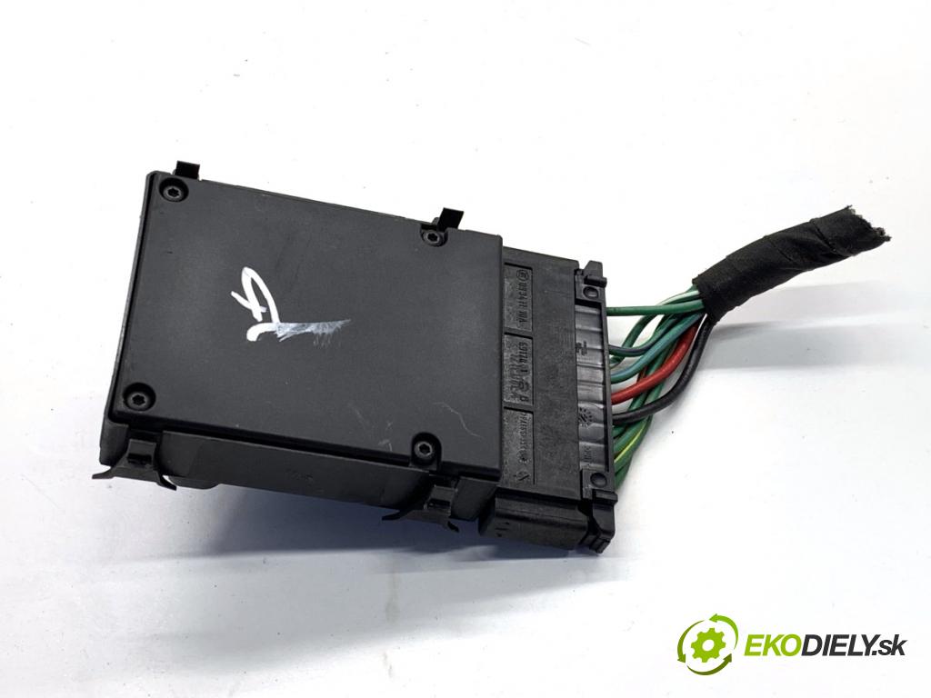 JEEP GRAND CHEROKEE WK SUV 2014 184 kW 3.0 CRD V6 4x4 2987 Prepínač sedačky pravy 56049432AE