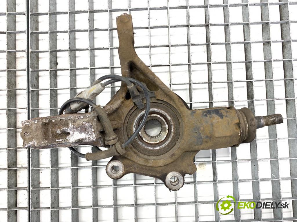 PEUGEOT 308 I liftback 2010 66 kW 1.6 HDi 1560 náboj pravy predný