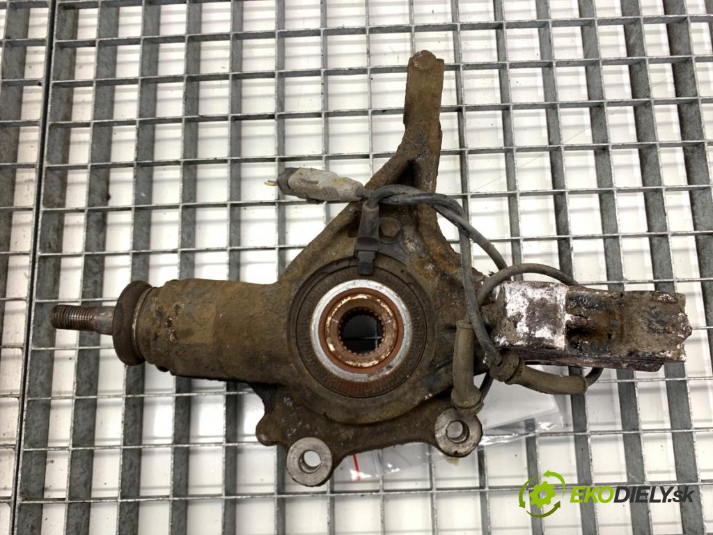 PEUGEOT 308 I liftback 2010 66 kW 1.6 HDi 1560 náboj ľavy predný