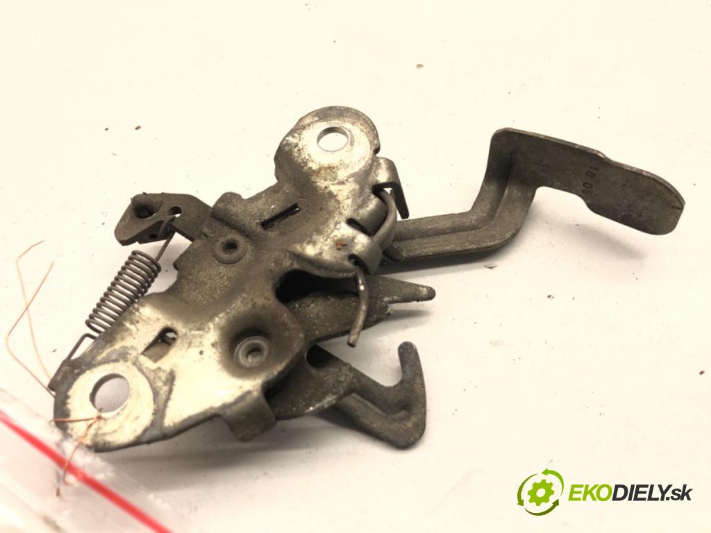 PEUGEOT 308 I liftback 2010 66 kW 1.6 HDi 1560 zámok kapoty přední část 9660115980