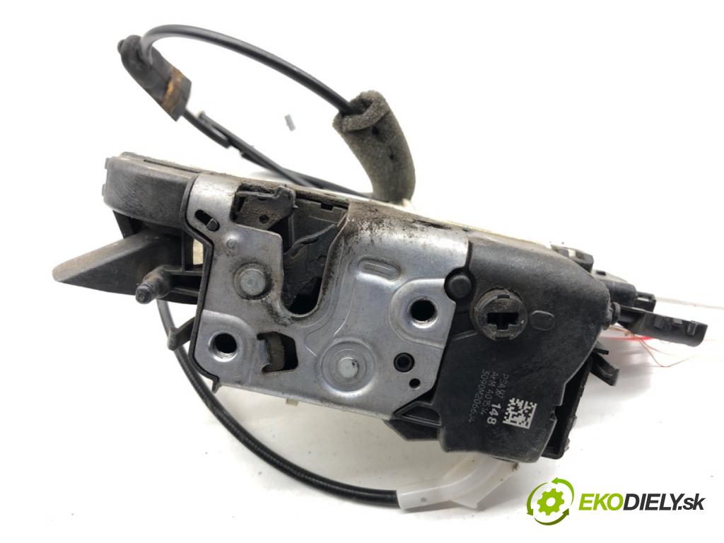 PEUGEOT 308 I liftback 2010 66 kW 1.6 HDi 1560 zámok Dvere ľavy predný 567148