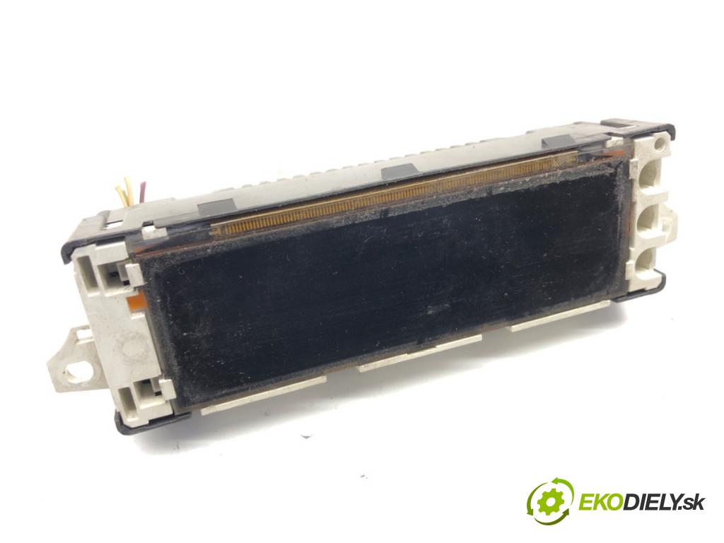 PEUGEOT 308 I liftback 2010 66 kW 1.6 HDi 1560 Dislpej 5555502902 (Prístrojová doska)