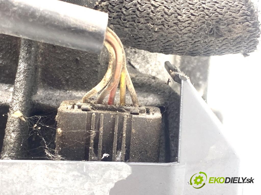 PEUGEOT 308 I liftback 2010 66 kW 1.6 HDi 1560 Pumpa servočerpadlo 9672719980 (Servočerpadlo)