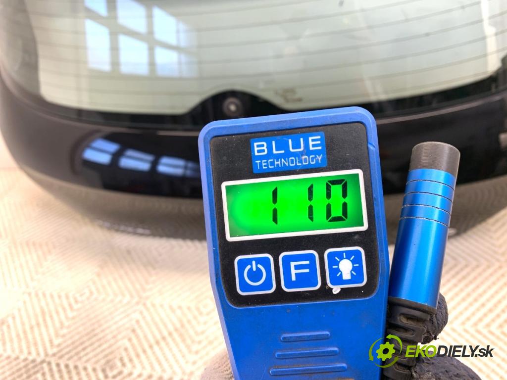 PEUGEOT 308 I liftback 2010 66 kW 1.6 HDi 1560 kapota zad KTV