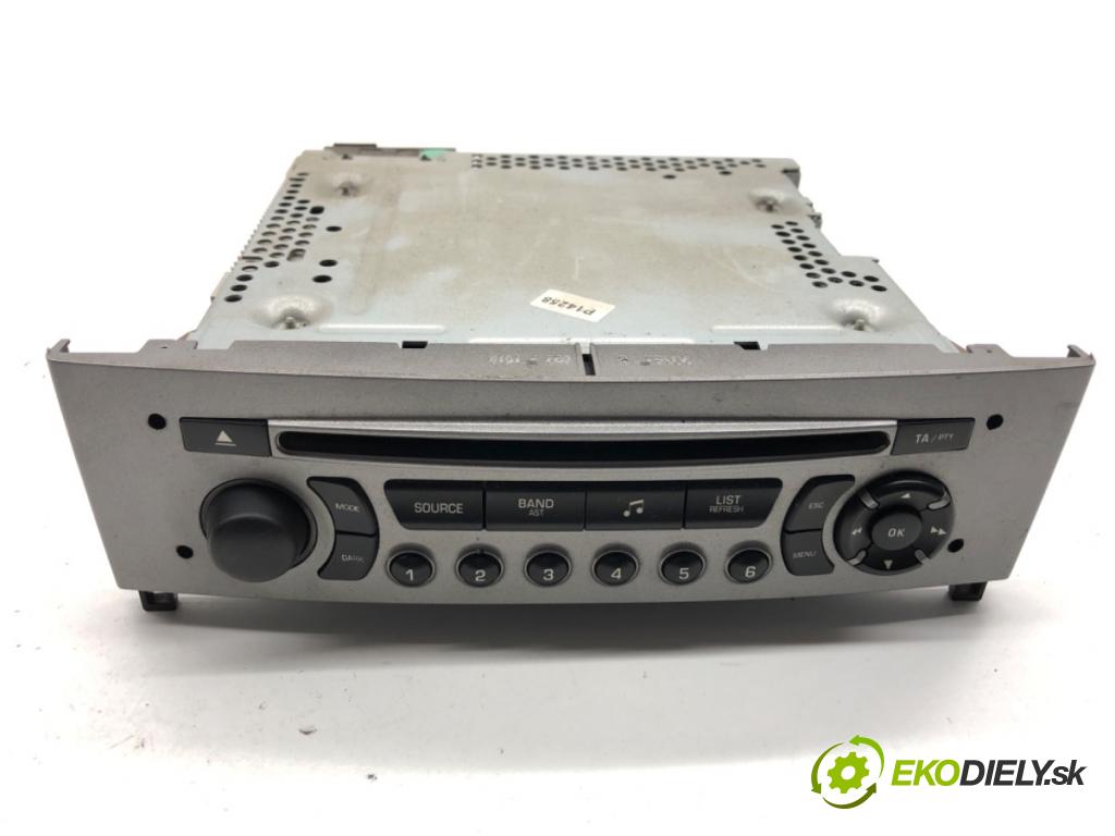 PEUGEOT 308 I liftback 2010 66 kW 1.6 HDi 1560 RADIO 96662671 (Audio zařízení)