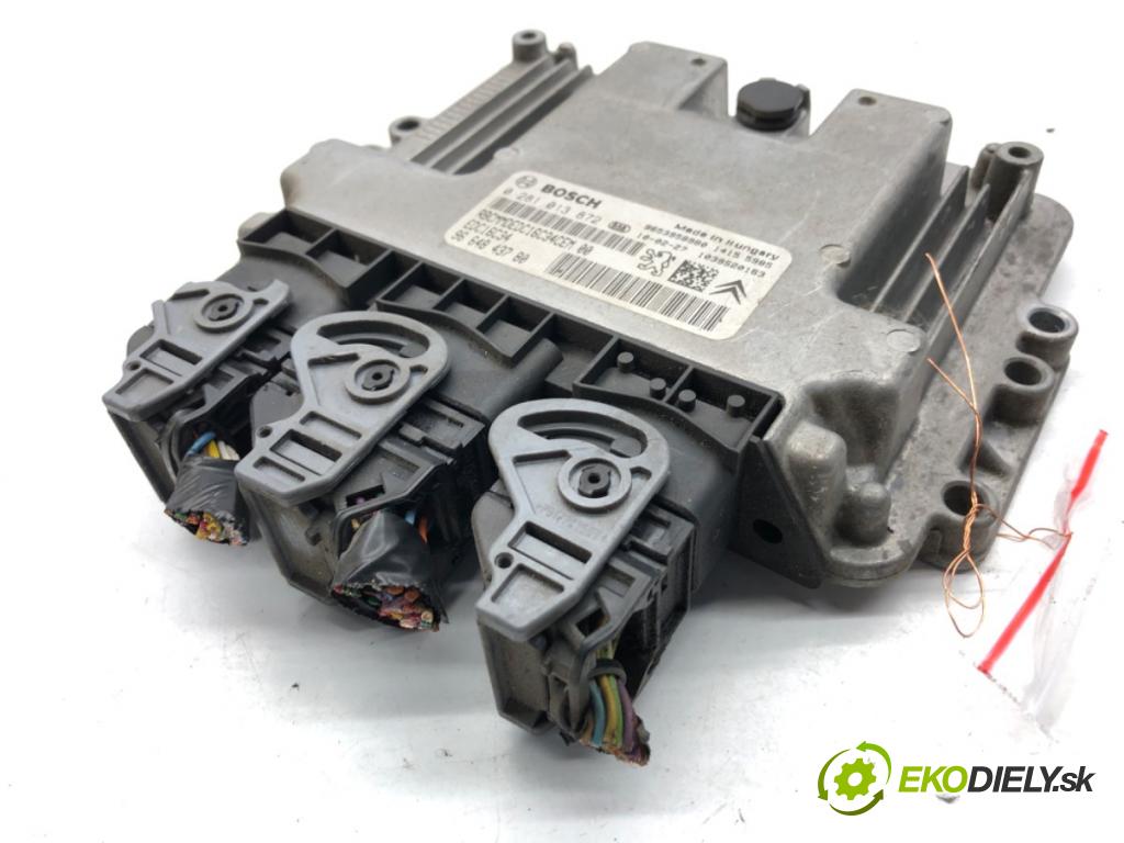 PEUGEOT 308 I liftback 2010 66 kW 1.6 HDi 1560 řídící jednotka motora 9664843780 (Řídicí jednotka)