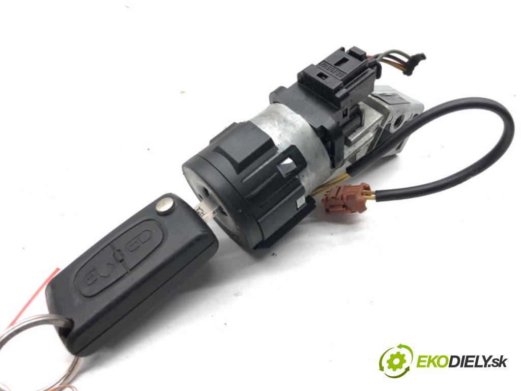 PEUGEOT 308 I liftback 2010 66 kW 1.6 HDi 1560 spínačka 36410600 (Spínací skříňka)