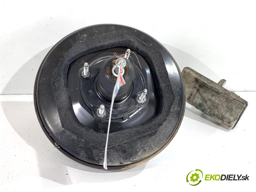 PEUGEOT 308 I liftback 2010 66 kW 1.6 HDi 1560 posilovač bŕzd 9682516580