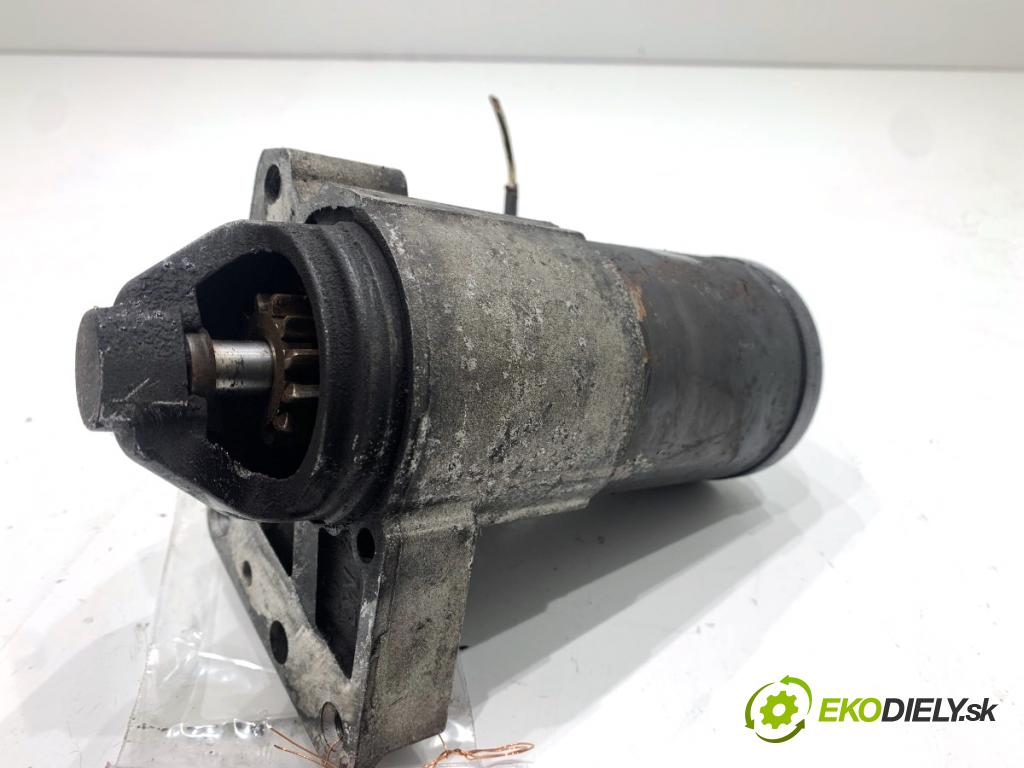 PEUGEOT 308 I liftback 2010 66 kW 1.6 HDi 1560 startér 9663528880 (Startér)