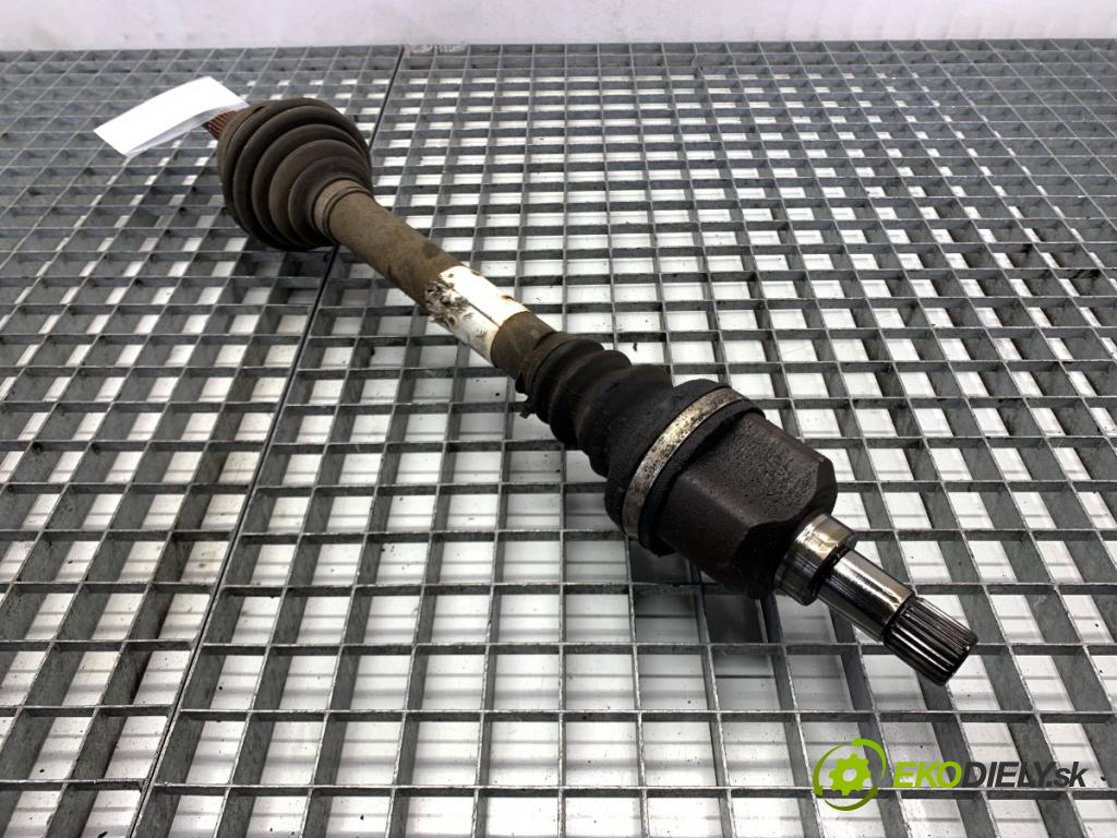 PEUGEOT 308 I liftback 2010 66 kW 1.6 HDi 1560 Poloos ľavy predný