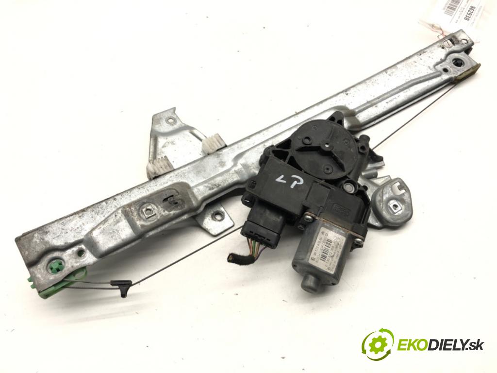 PEUGEOT 308 I liftback 2010 66 kW 1.6 HDi 1560 mechanismus okna levý přední část 9657247680