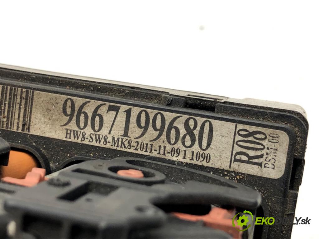PEUGEOT 308 I liftback 2010 66 kW 1.6 HDi 1560 Modul BSM 9667199680 (Riadiaca jednotka ostatné)