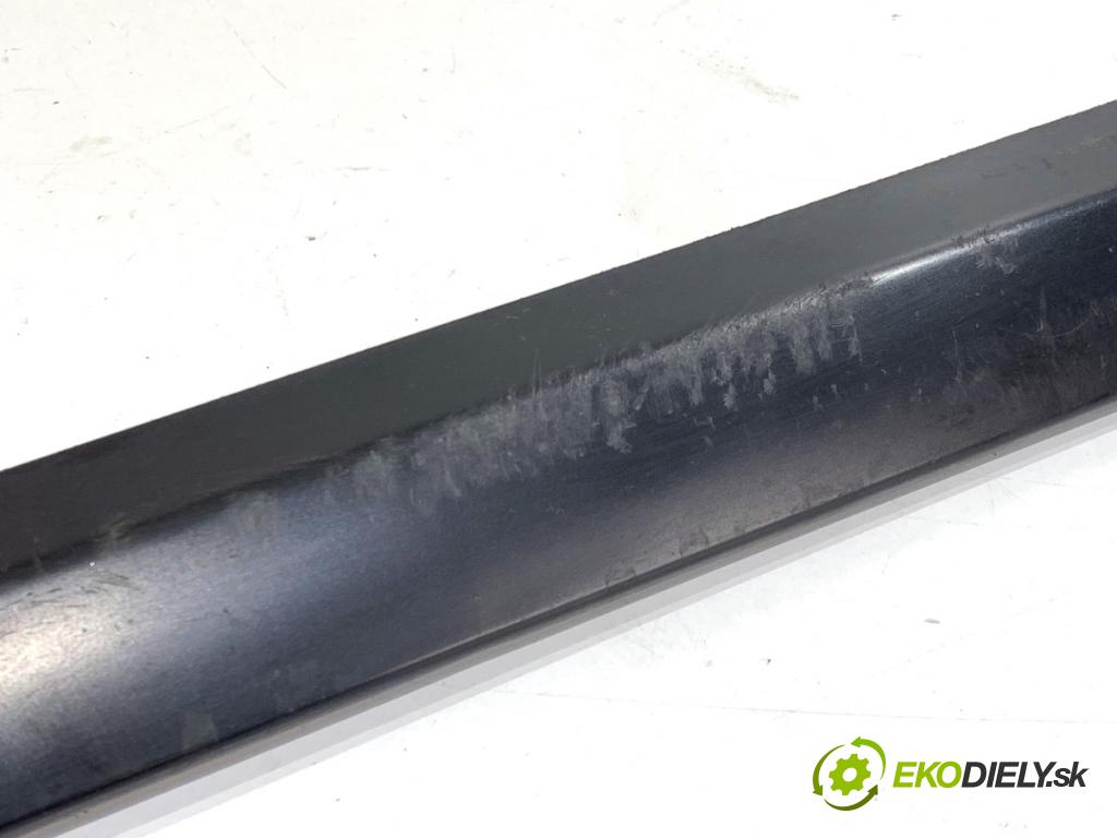 PEUGEOT 308 I liftback 2010 66 kW 1.6 HDi 1560 Lišta Dvere ľavy predný 9680364880