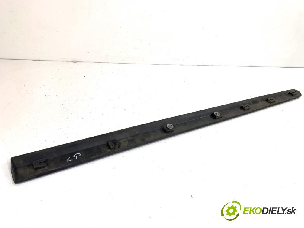 PEUGEOT 308 I liftback 2010 66 kW 1.6 HDi 1560 Lišta Dvere ľavy predný 9680364880