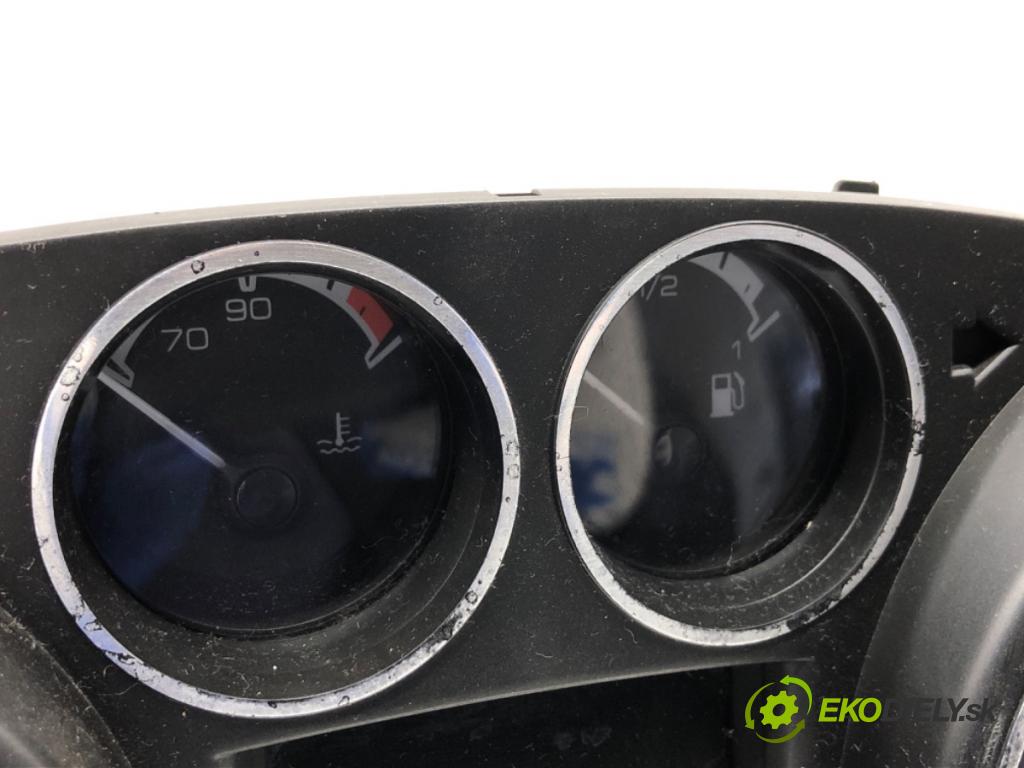 PEUGEOT 308 I liftback 2010 66 kW 1.6 HDi 1560 Prístrojovka 554001550316 (Prístrojová doska)