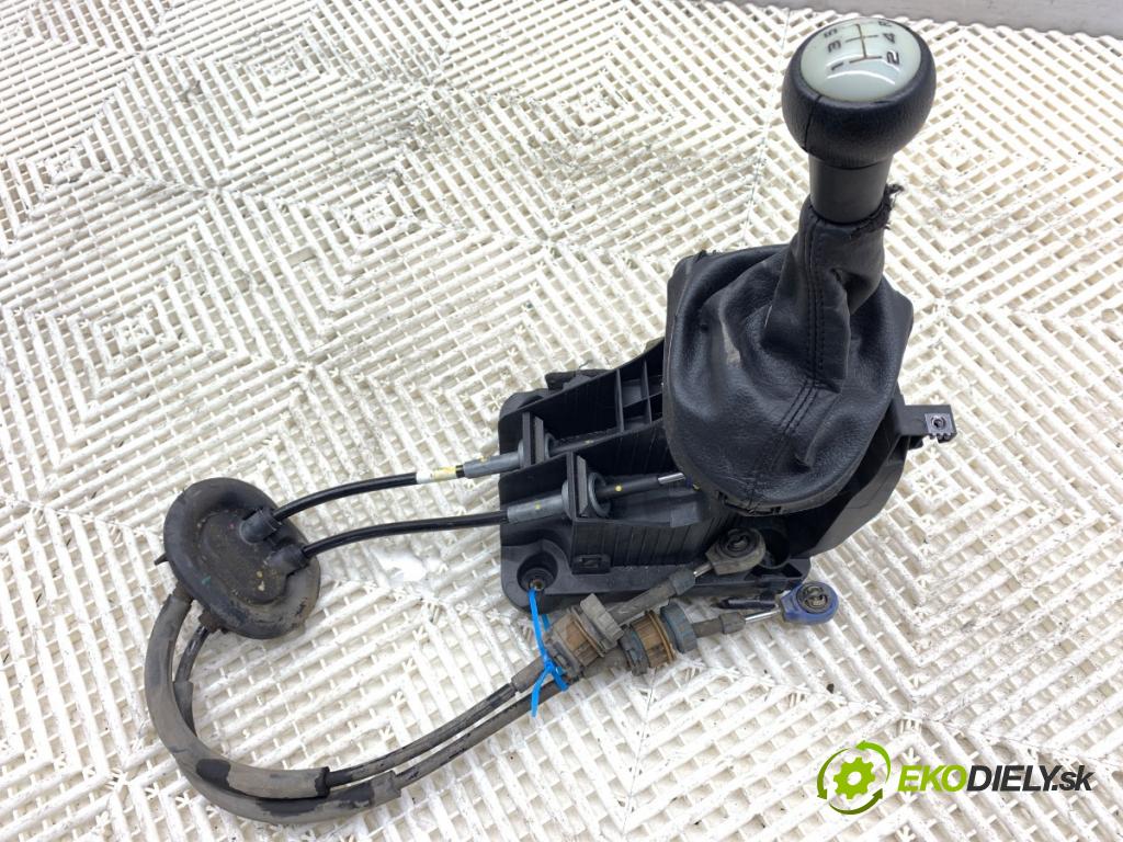 PEUGEOT 308 I liftback 2010 66 kW 1.6 HDi 1560 kulisa  (Řadicí páka (kulisa) )