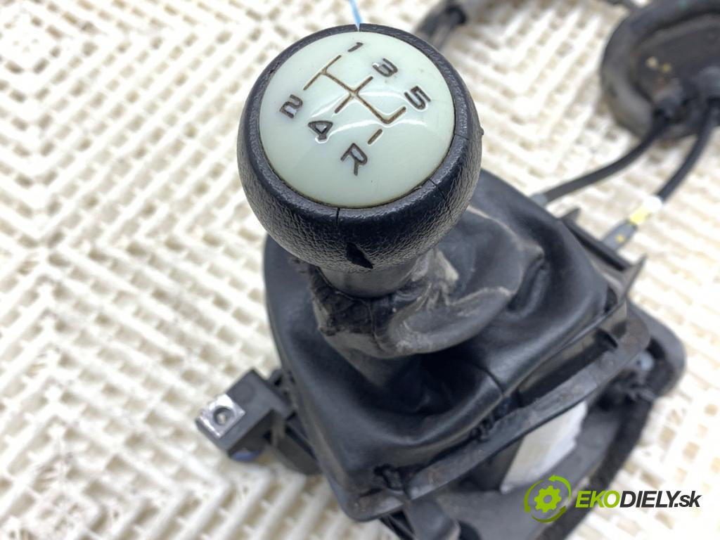 PEUGEOT 308 I liftback 2010 66 kW 1.6 HDi 1560 kulisa  (Řadicí páka (kulisa) )