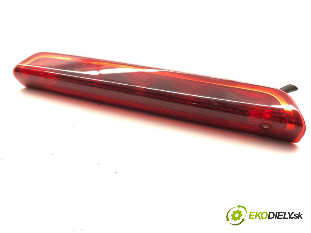 PEUGEOT 308 I liftback 2010 66 kW 1.6 HDi 1560 světlo brzdových světel 9680426580