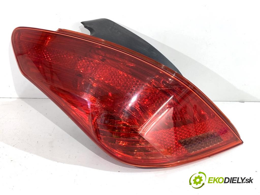 PEUGEOT 308 I liftback 2010 66 kW 1.6 HDi 1560 Svetlo ľavy zad 9680425780