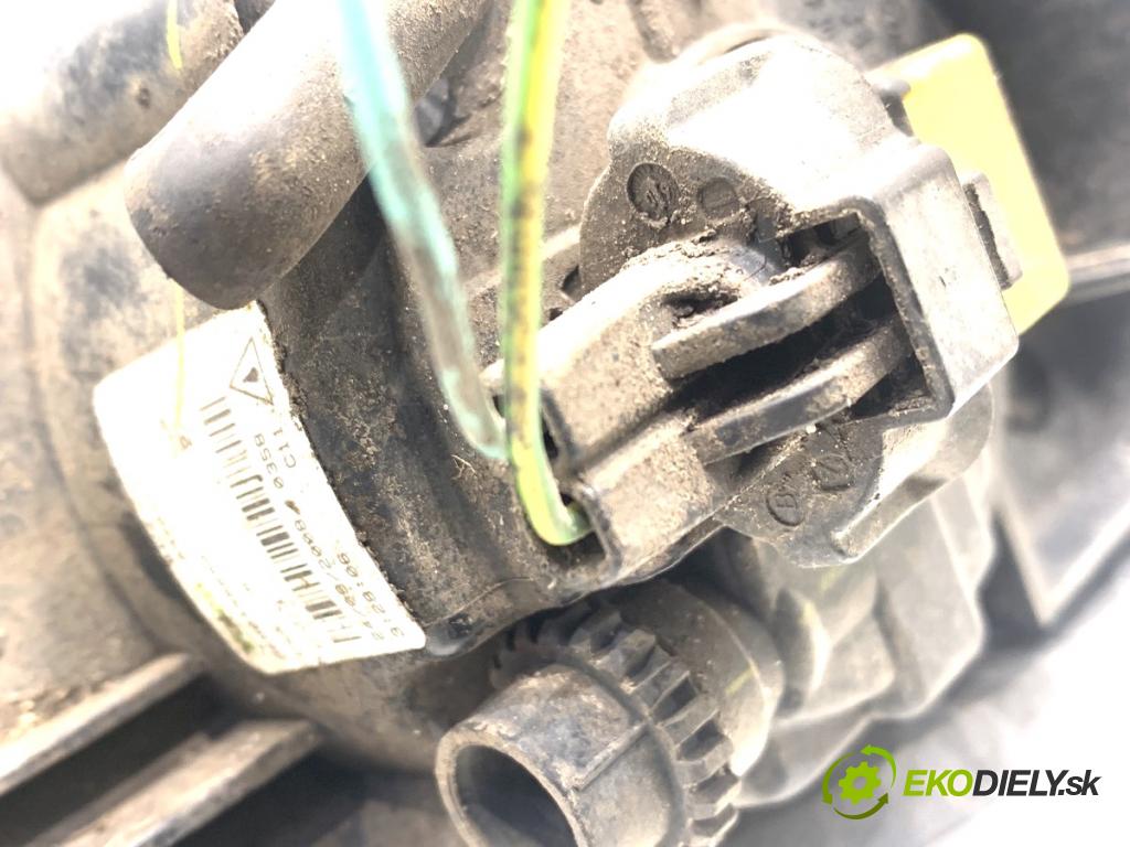 PEUGEOT 308 I liftback 2010 66 kW 1.6 HDi 1560 Hmlové svetlo, hmlovka pravy predný 9680498880