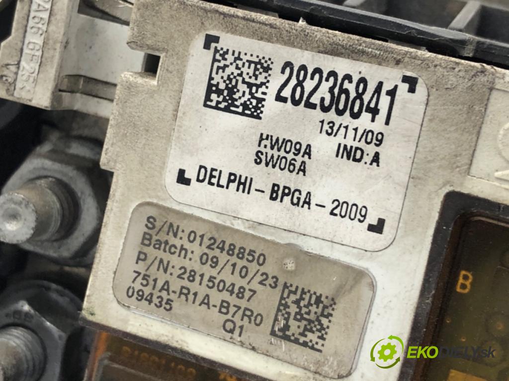 PEUGEOT 308 I liftback 2010 66 kW 1.6 HDi 1560 modul NAPĚTÍ: akumulátora 9666527580