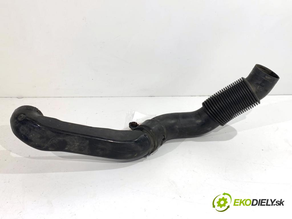 PEUGEOT 308 I liftback 2010 66 kW 1.6 HDi 1560 Rúra vzduchu 9656673480