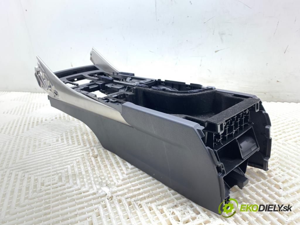 LEXUS IS sedan 2019 133 kW 300h (AVE30_) 2494 Tunel stredový  (Stredový tunel)