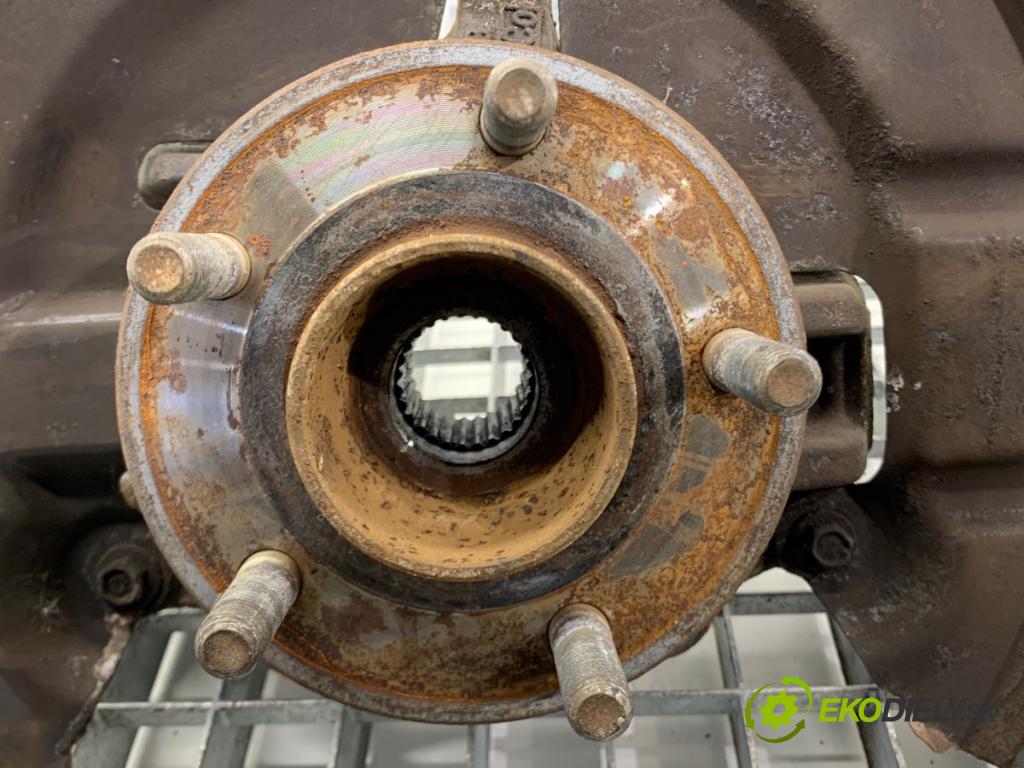 FORD FOCUS III Kombi 2016 92 kW 1.0 EcoBoost 998 náboj pravy predný