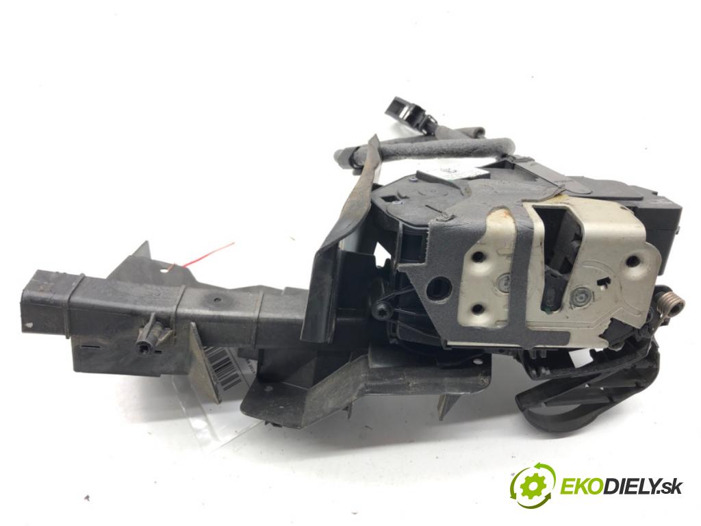 FORD FOCUS III Kombi 2016 92 kW 1.0 EcoBoost 998 zámok Dvere ľavy predný BM5A-A21813-AG