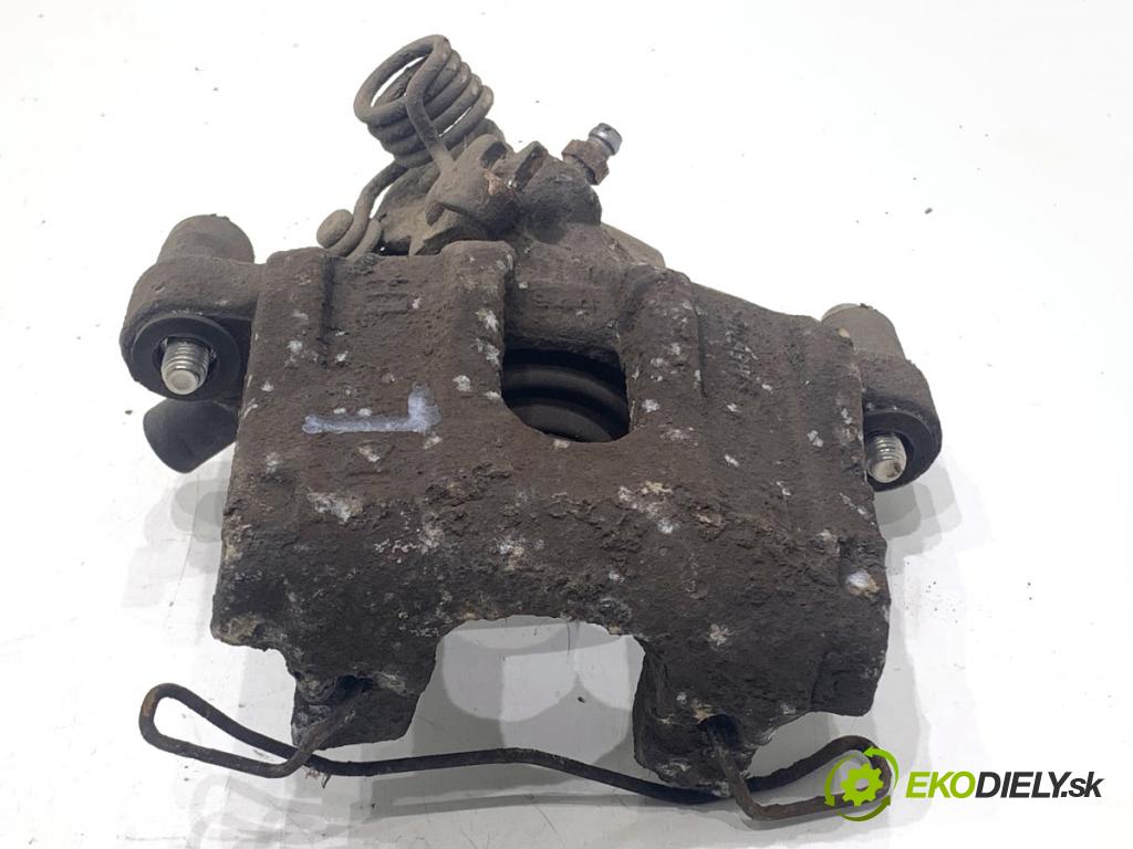 FORD FOCUS III Kombi 2016 92 kW 1.0 EcoBoost 998 Brzdič strmeň ľavy zad 