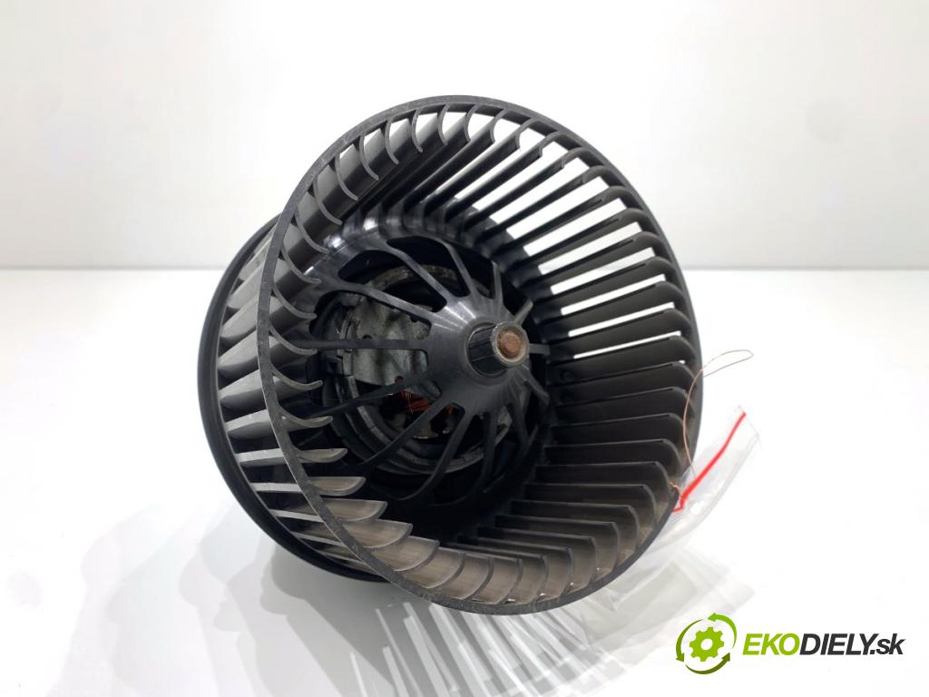 FORD FOCUS III Kombi 2016 92 kW 1.0 EcoBoost 998 ventilátor kúrenia AV6N-18456-AA