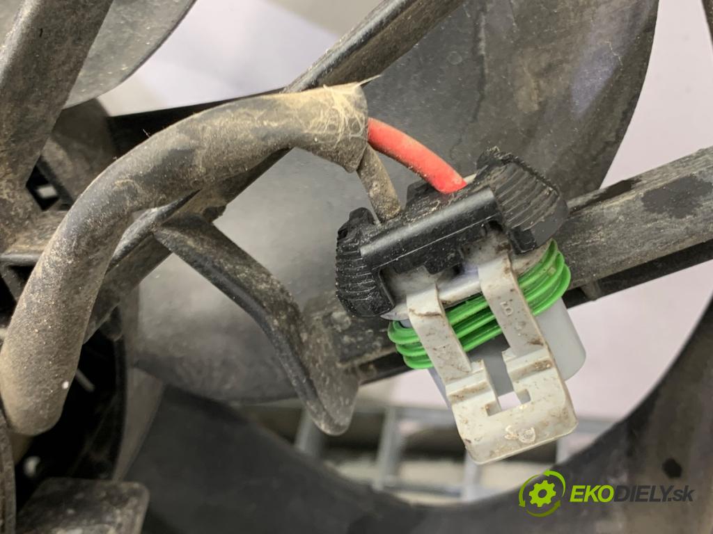 FORD FOCUS III Kombi 2016 92 kW 1.0 EcoBoost 998 Ventilátor chladiča CV61-8C607-VB (Ventilátor)