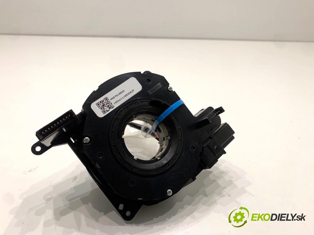 FORD FOCUS III Kombi 2016 92 kW 1.0 EcoBoost 998 Krúžok, slimák airbag AND761002D (Airbag)