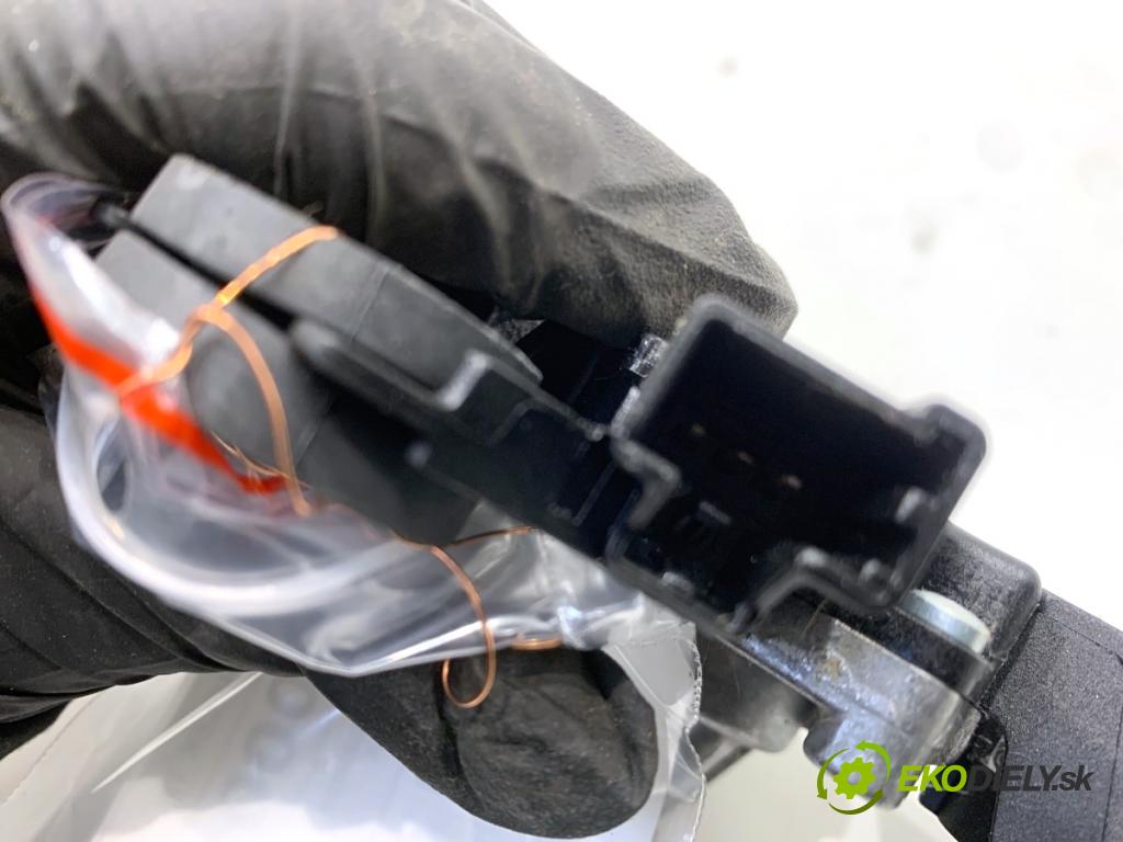 FORD FOCUS III Kombi 2016 92 kW 1.0 EcoBoost 998 Motor stieračov zad F1FB-17K441-AA