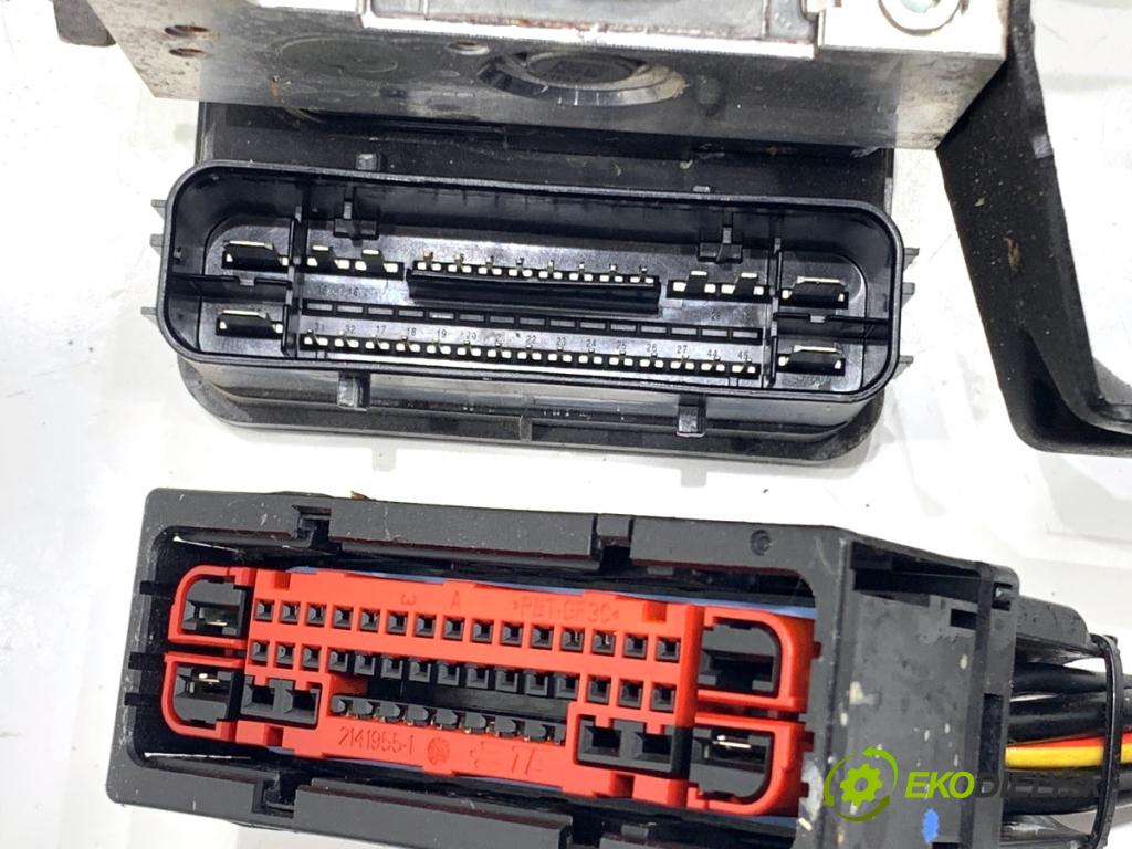 FORD FOCUS III Kombi 2016 92 kW 1.0 EcoBoost 998 Pumpa ABS F1FC-2C405-AG (Pumpa ABS)