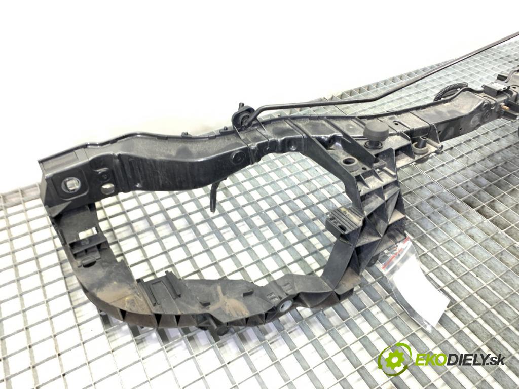 FORD FOCUS III Kombi 2016 92 kW 1.0 EcoBoost 998 držák přední část  (Přední výztuha)