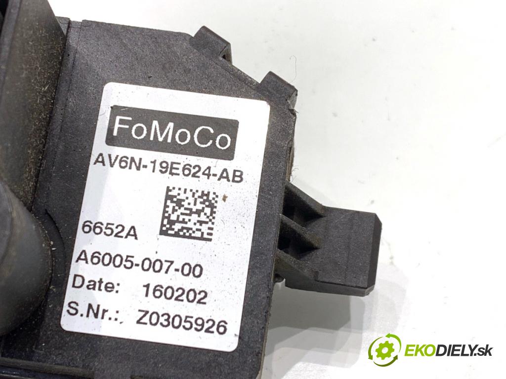 FORD FOCUS III Kombi 2016 92 kW 1.0 EcoBoost 998 odpor rezistor topení vzduchu AV6N-19E624-AB (Odpor topení)