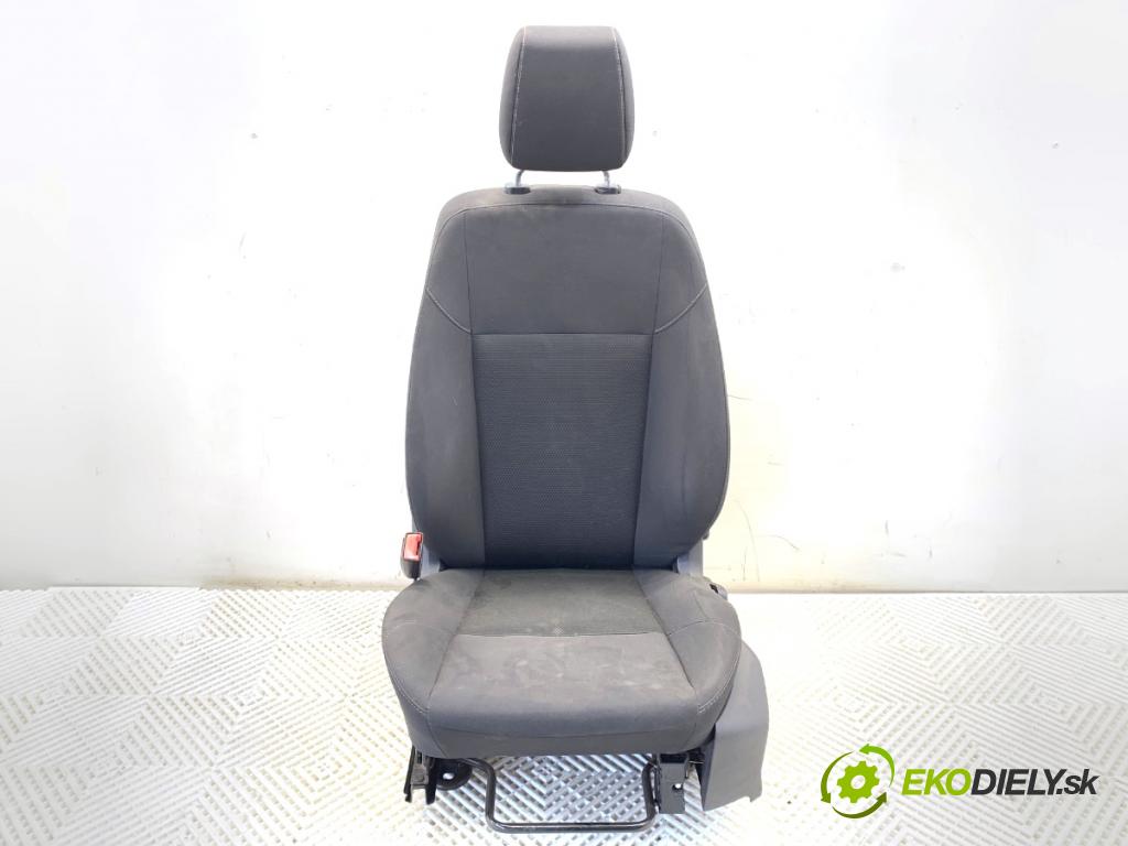 FORD FOCUS III Kombi 2016 92 kW 1.0 EcoBoost 998 Sedadlo ľavy predný 