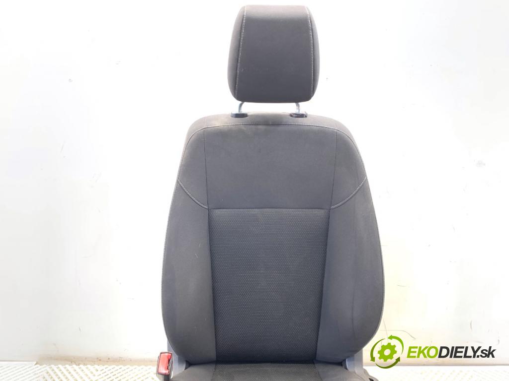 FORD FOCUS III Kombi 2016 92 kW 1.0 EcoBoost 998 Sedadlo ľavy predný